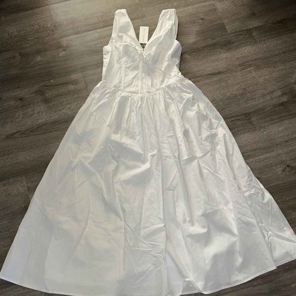 Moon River V Neck Corset Midi Dress - Picture 12 of 15